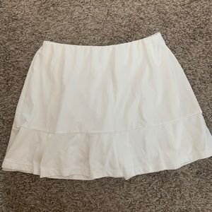 White pleated tennis/ golf skirt